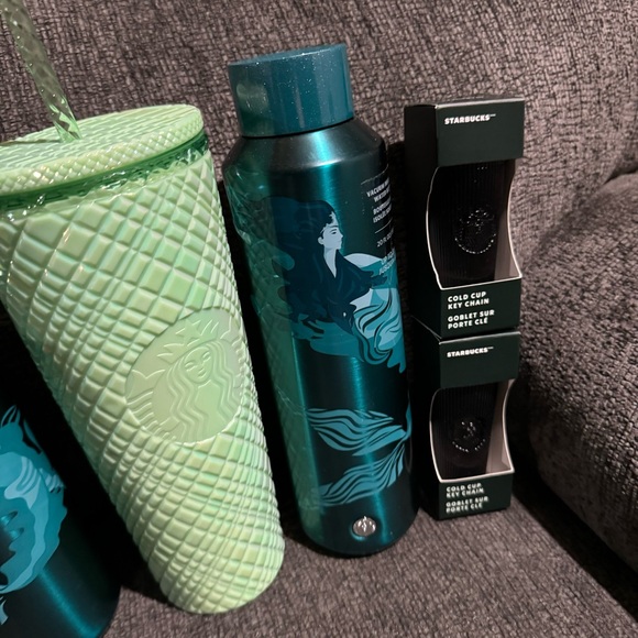 New Starbucks Mint Textured Starbucks Tumbler - Picture 2 of 3